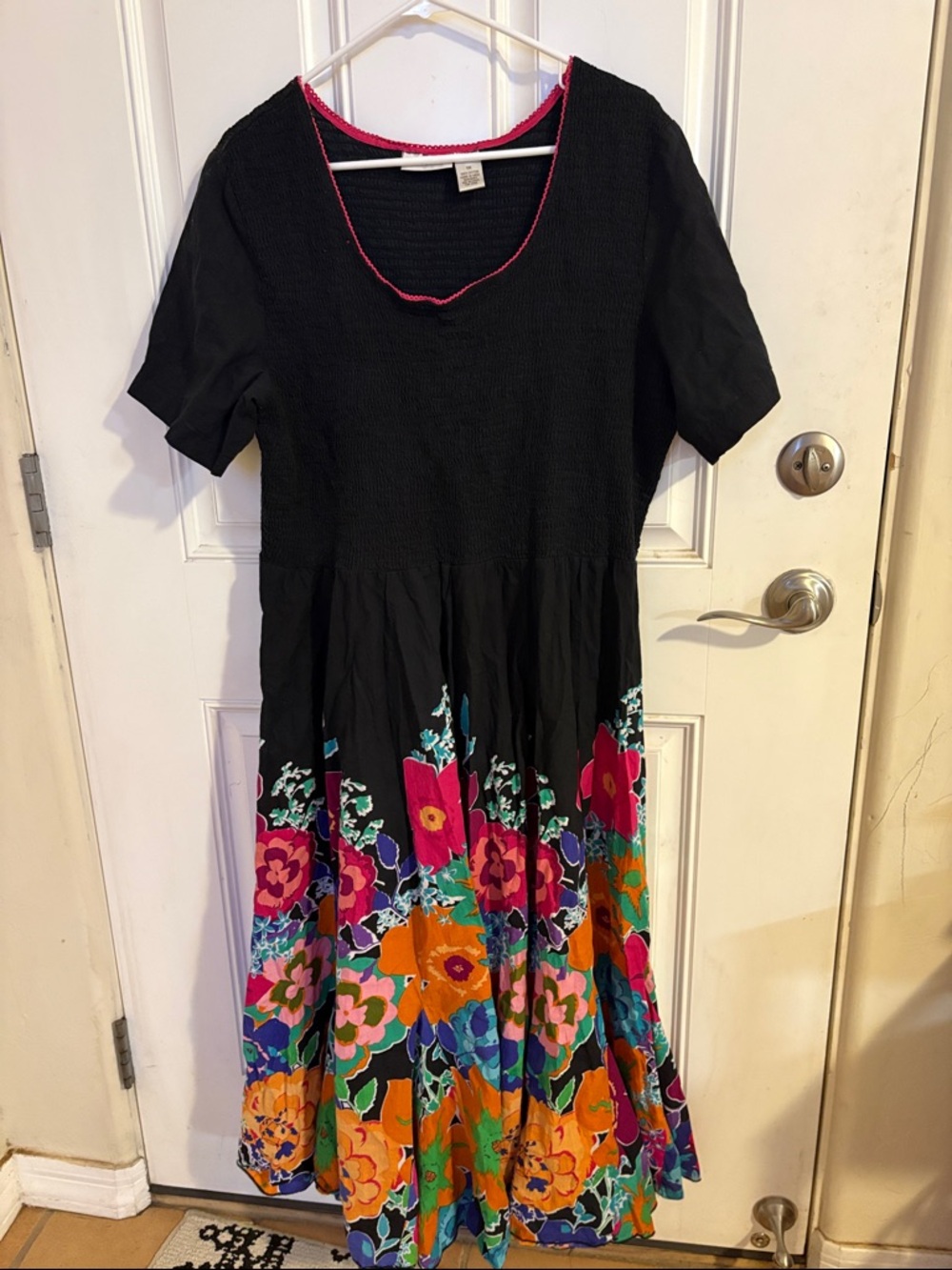 Draper’s & Damon’s Black and Floral Short Sleeve Midi Dress